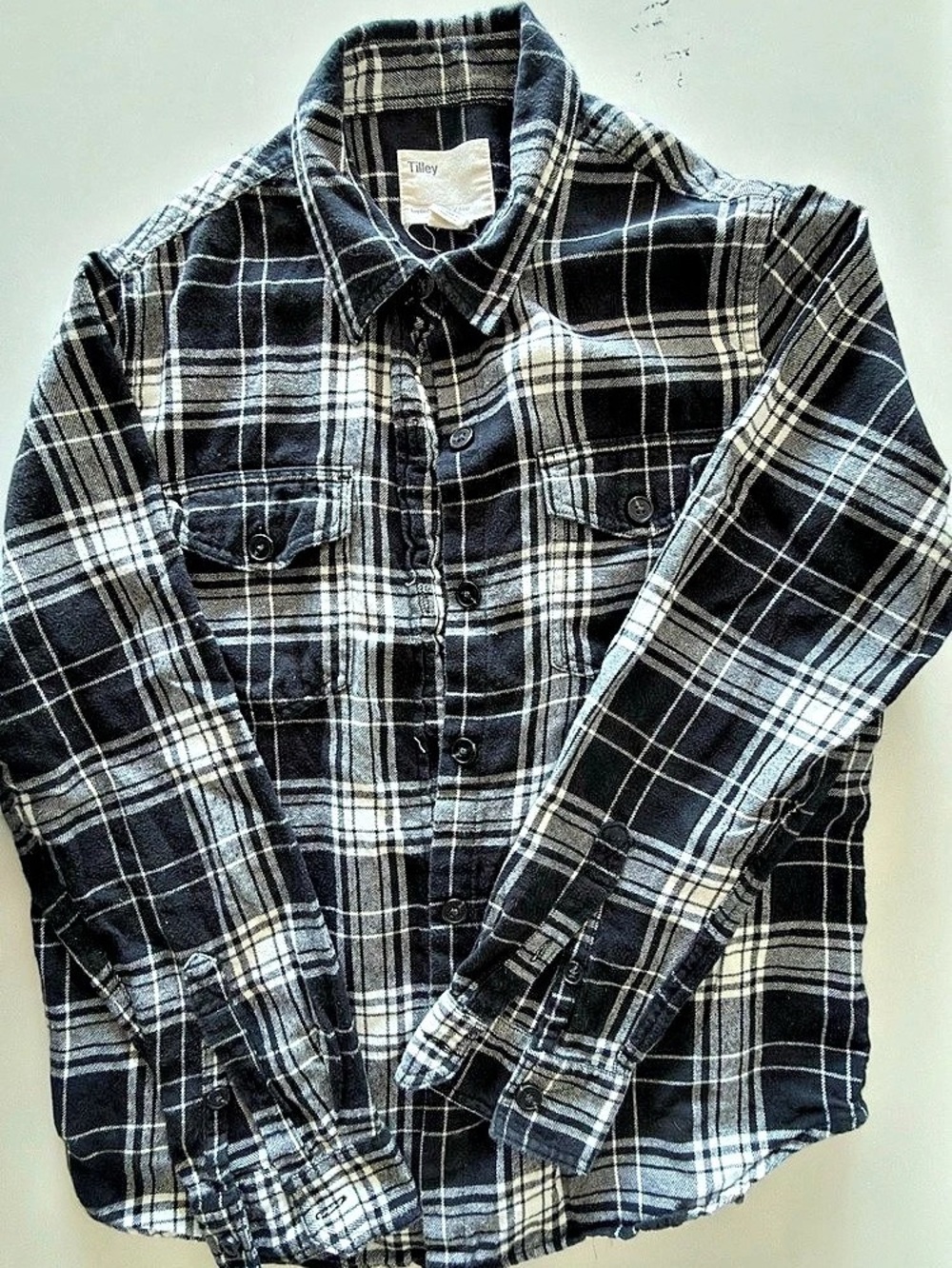 Tilley Plaid Flannel Shirt in Black & White Size Medium